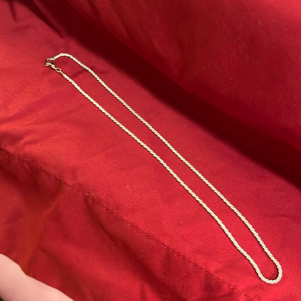 Silver Chain 18 inches NWOT-FASHION JEWELRY